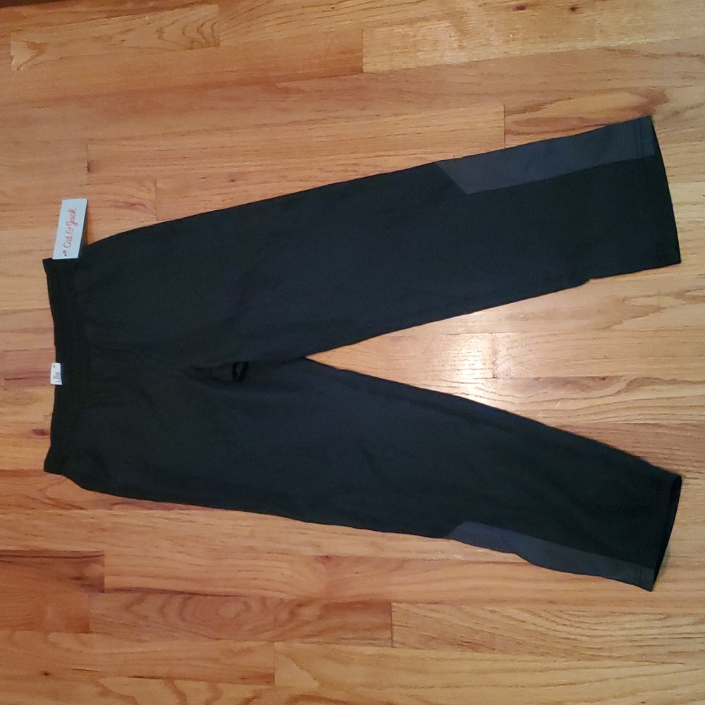 Boys snow pants size Medium (8/10)